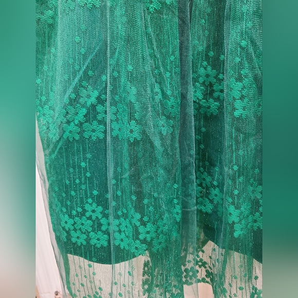 Girls Holiday Dress - Picture 6 of 7